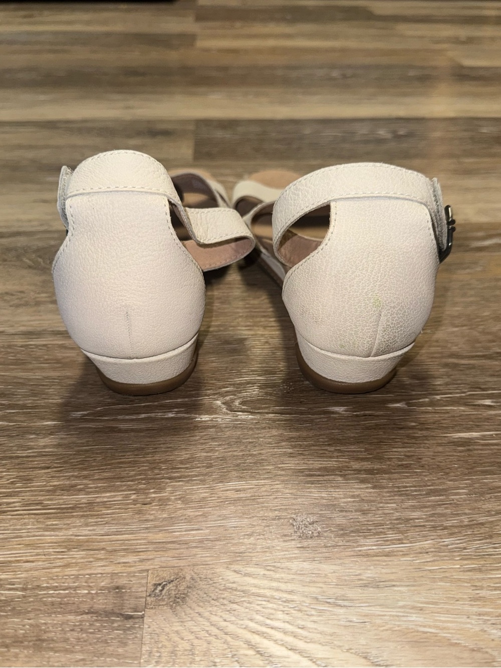 Dansko Astrid Nubuck Womens Low Wedge - Picture 10 of 10